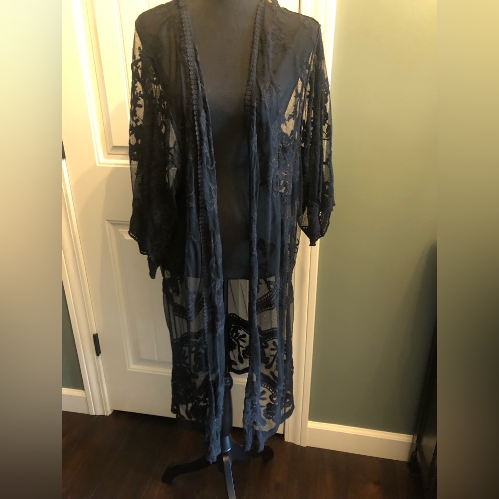 Black Lace Embroidered Kimono NWT Size L/XL